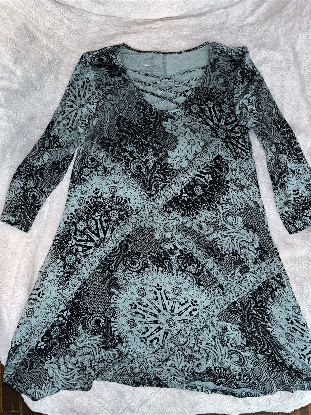 Maurices teal and black tunic top